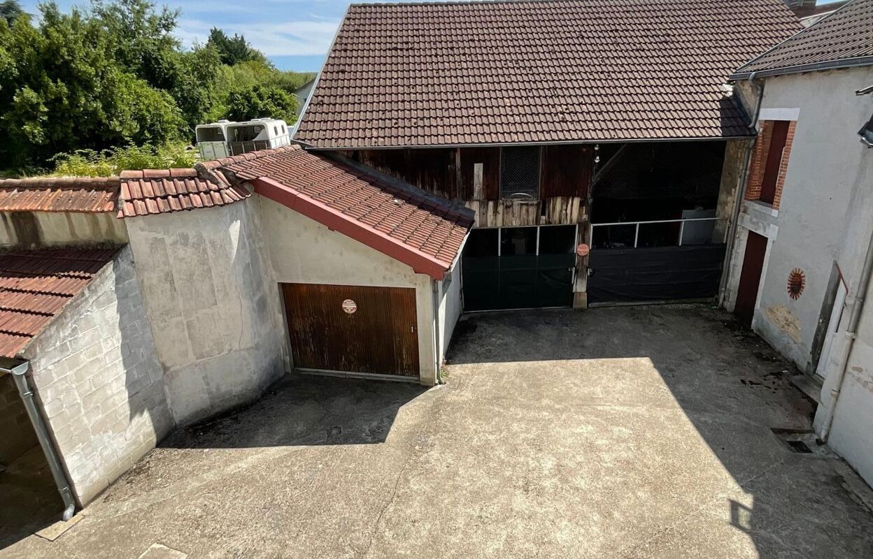 immeuble  pièces 537 m2 à vendre à Vierzon (18100)