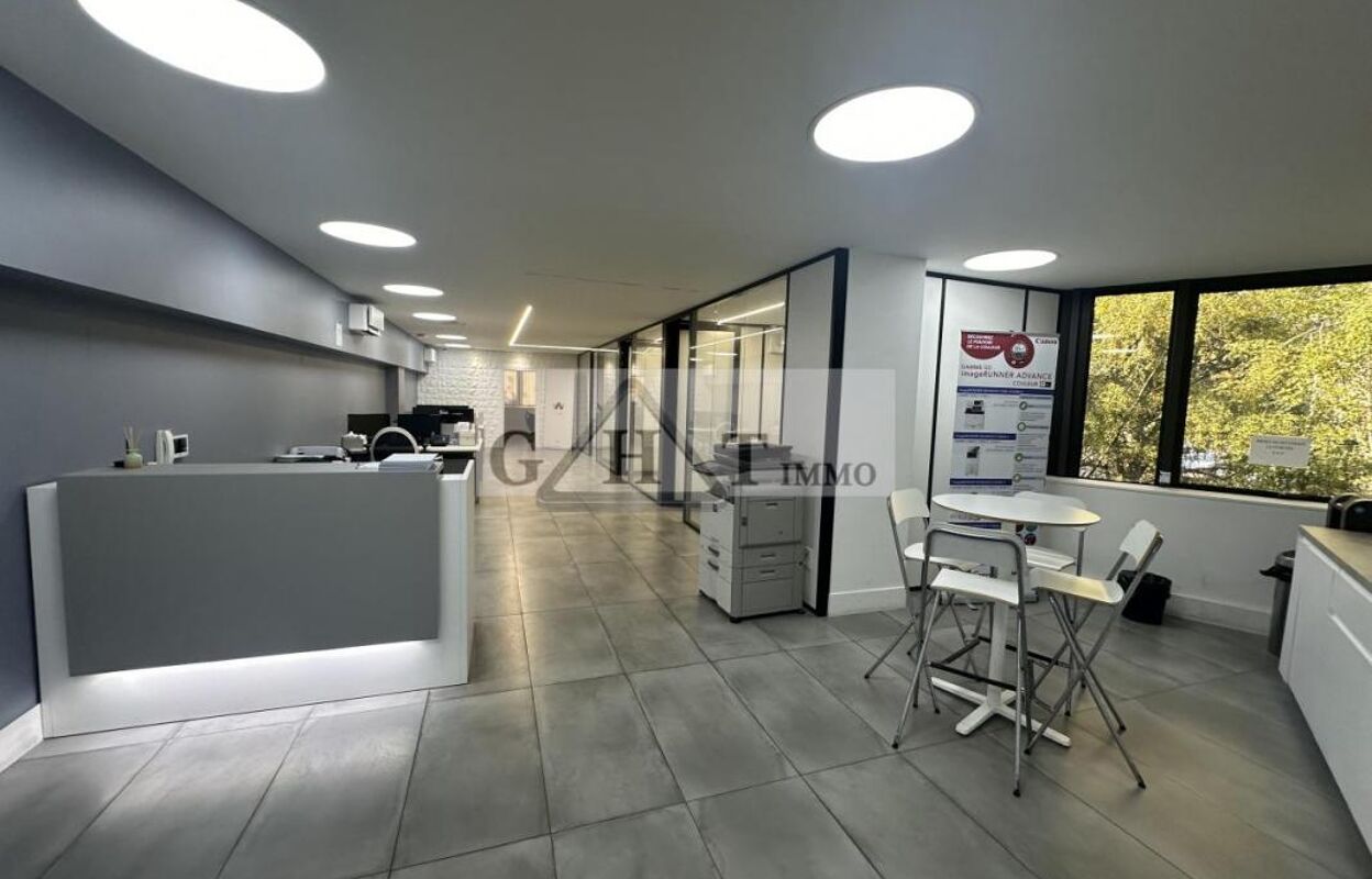 bureau  pièces 150 m2 à louer à Rosny-sous-Bois (93110)