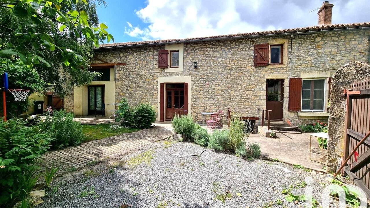 maison 5 pièces 109 m2 à vendre à Doux (79390)