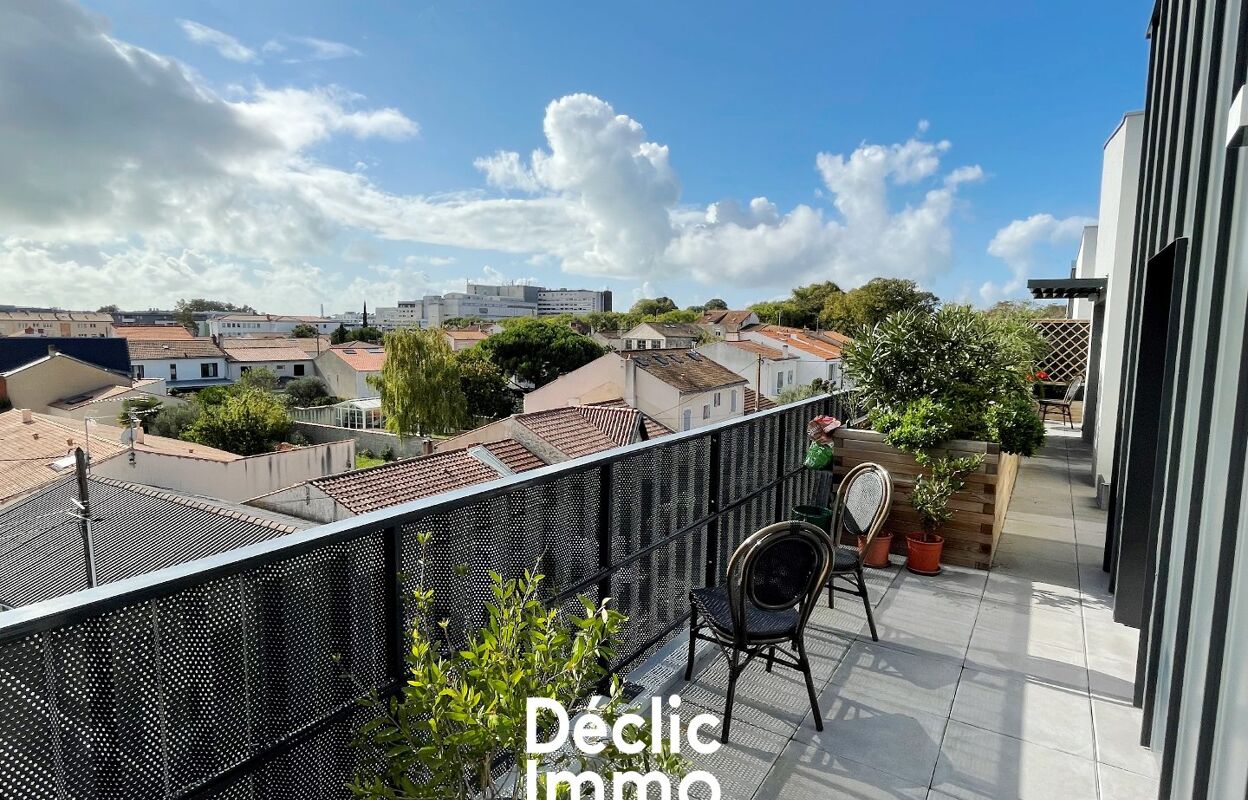 appartement 4 pièces 82 m2 à vendre à La Rochelle (17000)