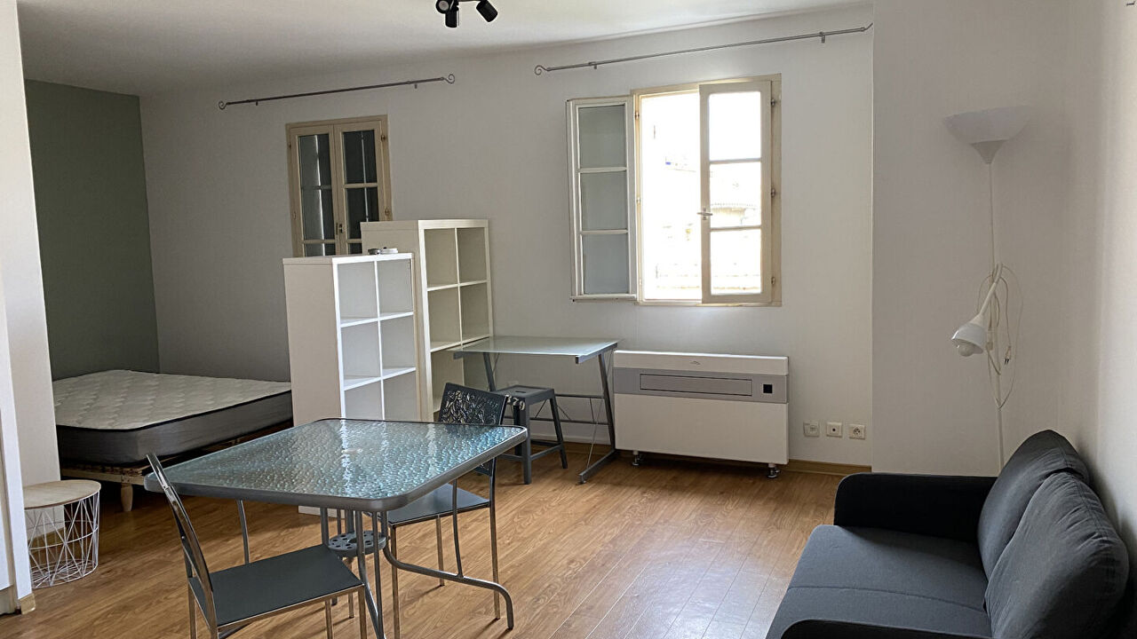 immeuble  pièces 108 m2 à vendre à Avignon (84000)