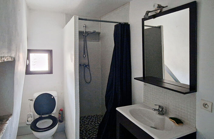 A vendre - Proche d'Uzès, maison de village 56 m² — photo 4