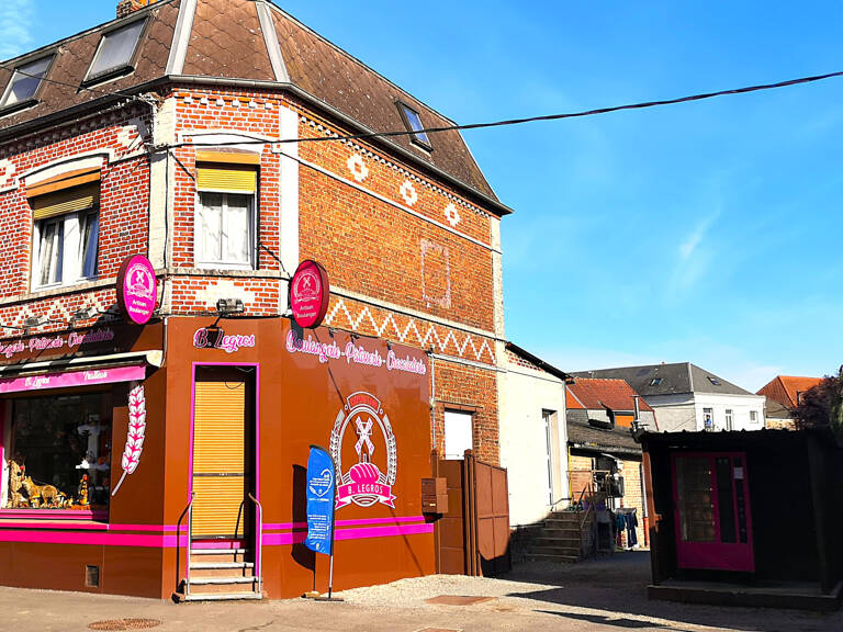 Immeuble de rapport avec local commercial et duplex à  Aubig — photo 1