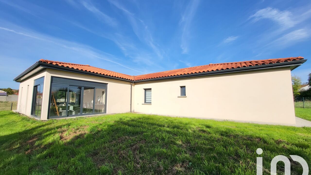 maison 6 pièces 140 m2 à vendre à Pouilly-Lès-Feurs (42110)