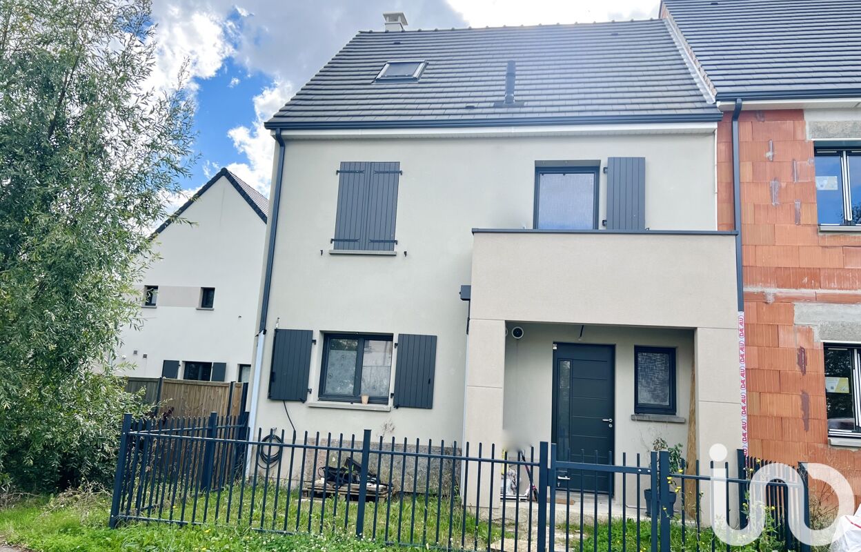 maison 6 pièces 104 m2 à vendre à Melun (77000)