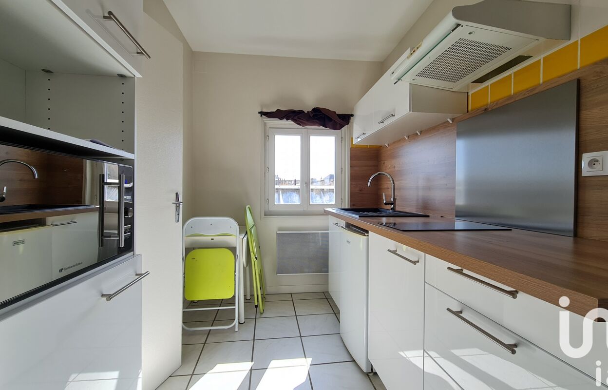 immeuble  pièces 94 m2 à vendre à Niort (79000)