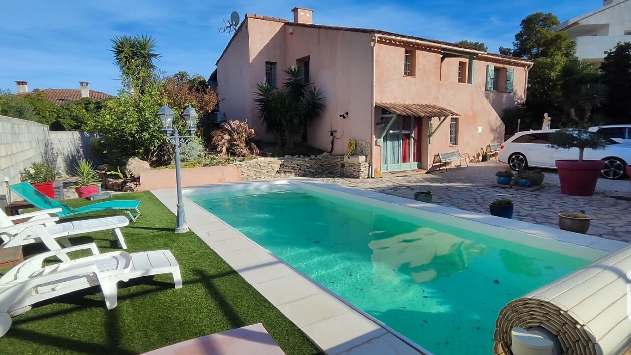 maison 5 pièces 160 m2 à vendre à Roquebrune-sur-Argens (83520)