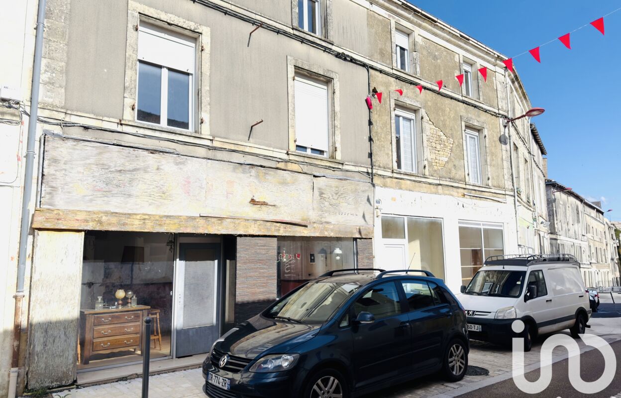 immeuble  pièces 274 m2 à vendre à Sauzé-Vaussais (79190)