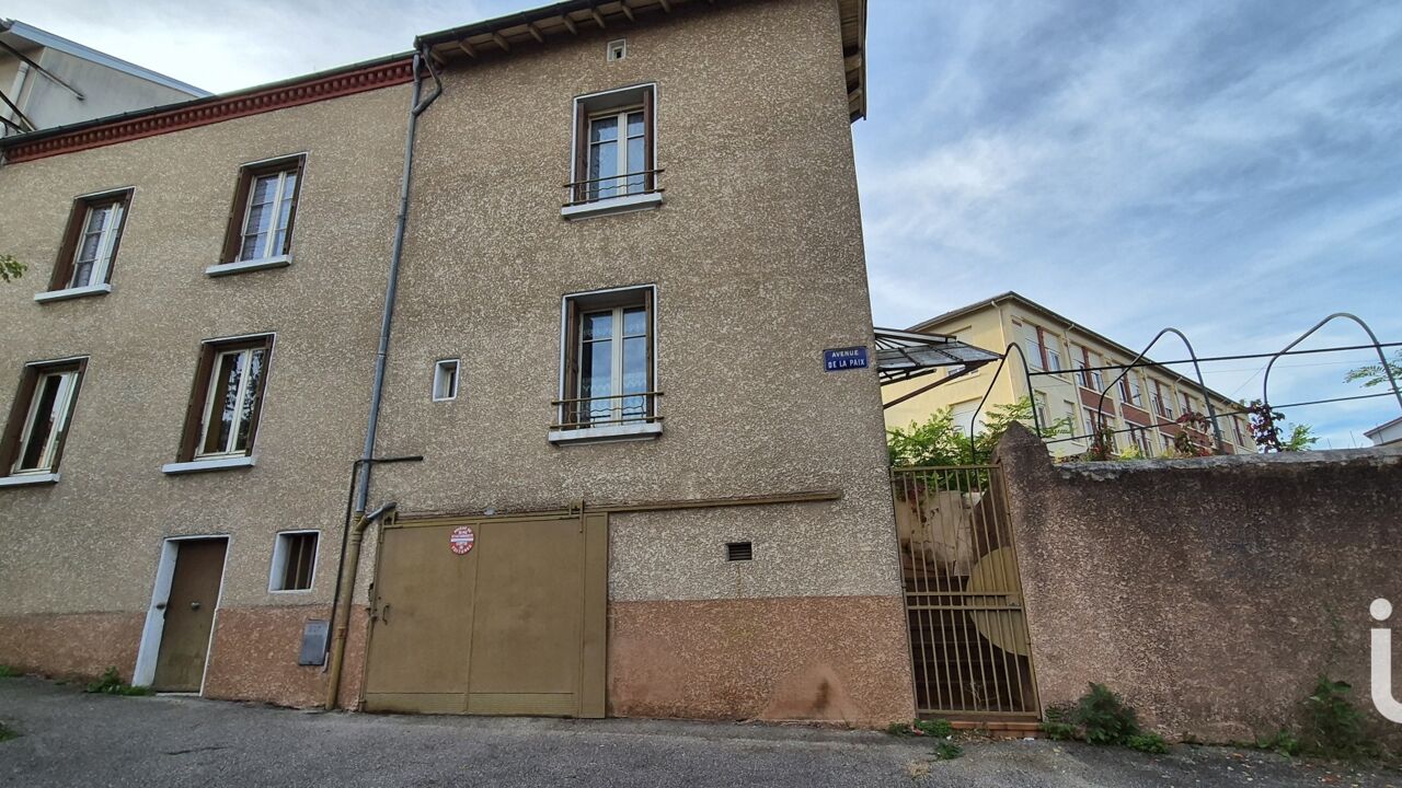 maison 6 pièces 139 m2 à vendre à Saint-Chamond (42400)