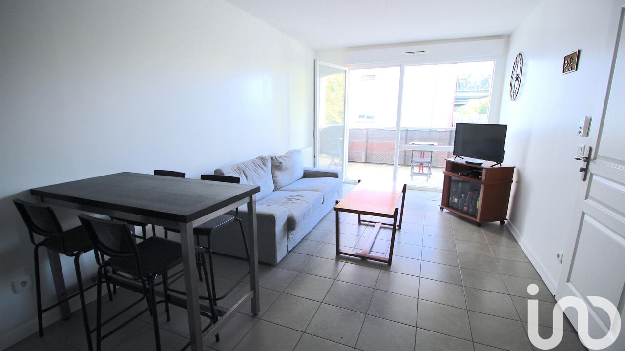 appartement 2 pièces 44 m2 à vendre à Saint-Pierre-du-Perray (91280)