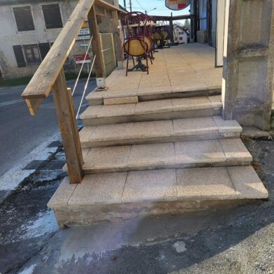 Maison 10 pièces 160000 €