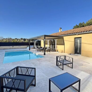 Maison 4 pièces 595000 €