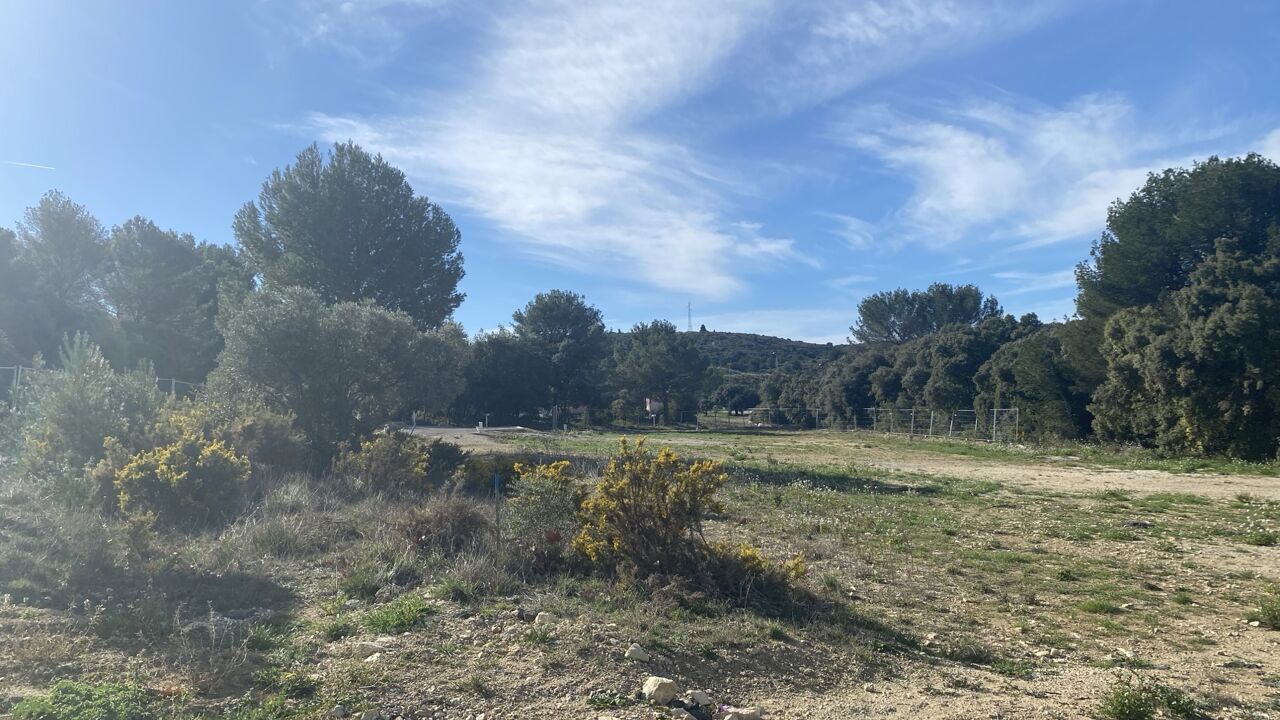 terrain 800 m2 à construire à Lançon-Provence (13680)