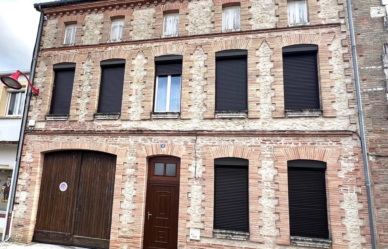 immeuble  pièces 265 m2 à vendre à Lavit (82120)