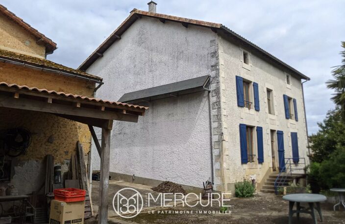 MAISON DE VILLAGE AVEC PISCINE — photo 2