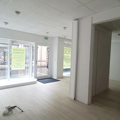 Commerce 94 m²