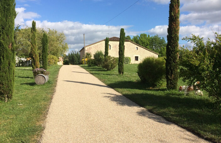 Maison en pierre rénovée 240 m2 avec piscine, par arboré et — photo 5