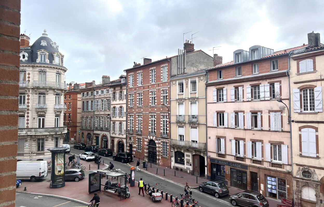 divers  pièces 103 m2 à louer à Toulouse (31000)