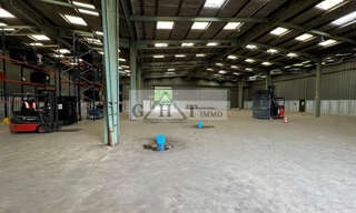 Local industriel  1650 m² à louer à Viry-Châtillon (91170)