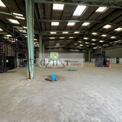 Local industriel  16800 €