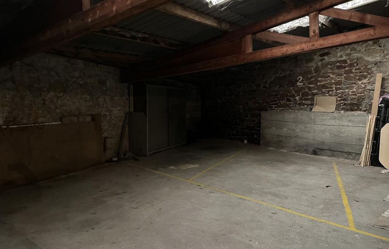 garage  pièces 5 m2 à louer à Rodez (12000)