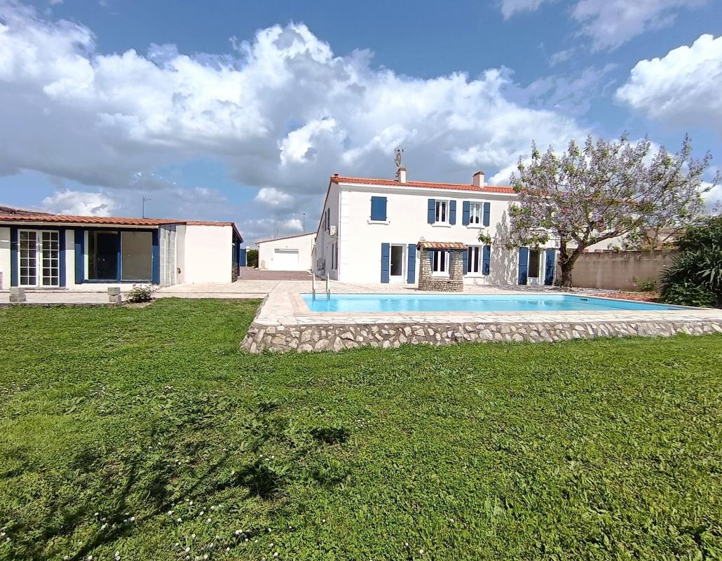 Villa / Maison 7 pièces  à vendre Sainte-Soulle 17220