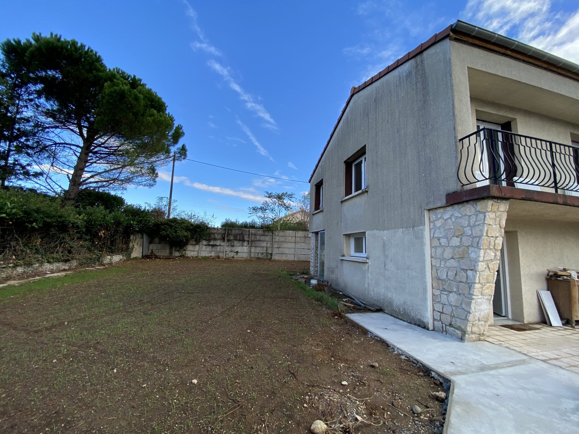 Villa / Maison 5 pièces  à louer Romans-sur-Isère 26100