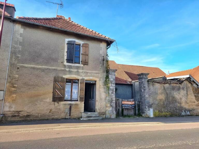 Maison avec grange — photo 1