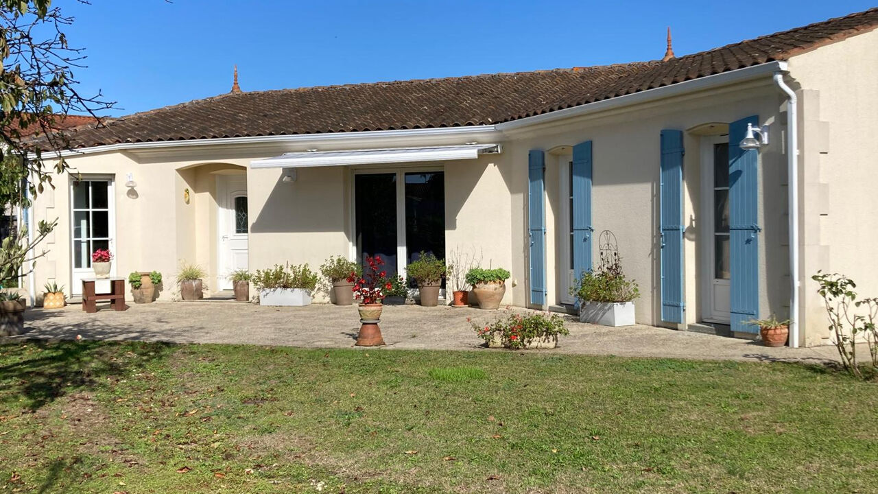 maison 5 pièces 142 m2 à vendre à Saintes (17100)