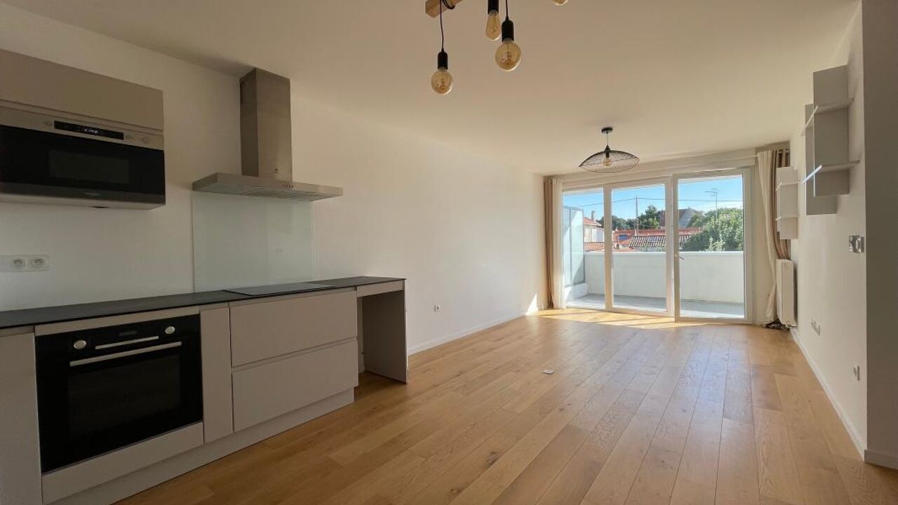 appartement 3 pièces 64 m2 à vendre à La Rochelle (17000)