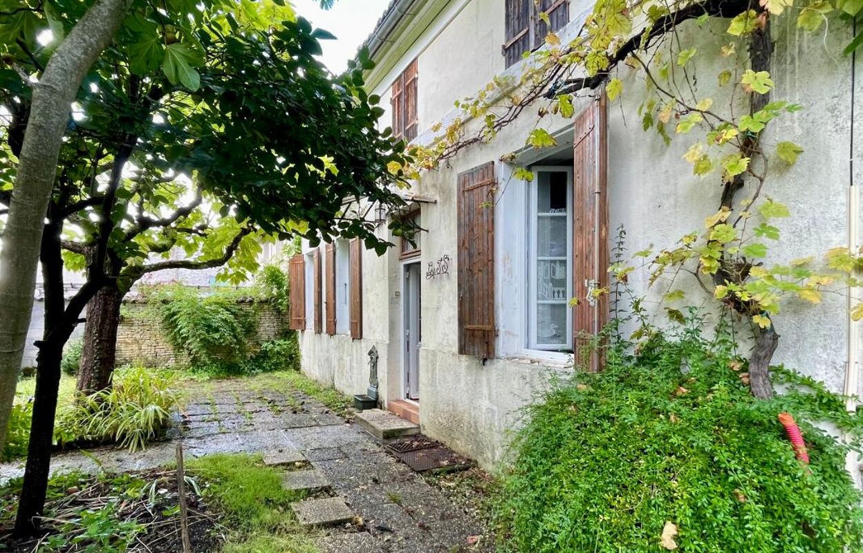 maison 5 pièces 143 m2 à vendre à Nantillé (17770)