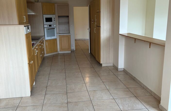 Vente appartement 4 pièces 125 m² Épernay (51200) — photo 2