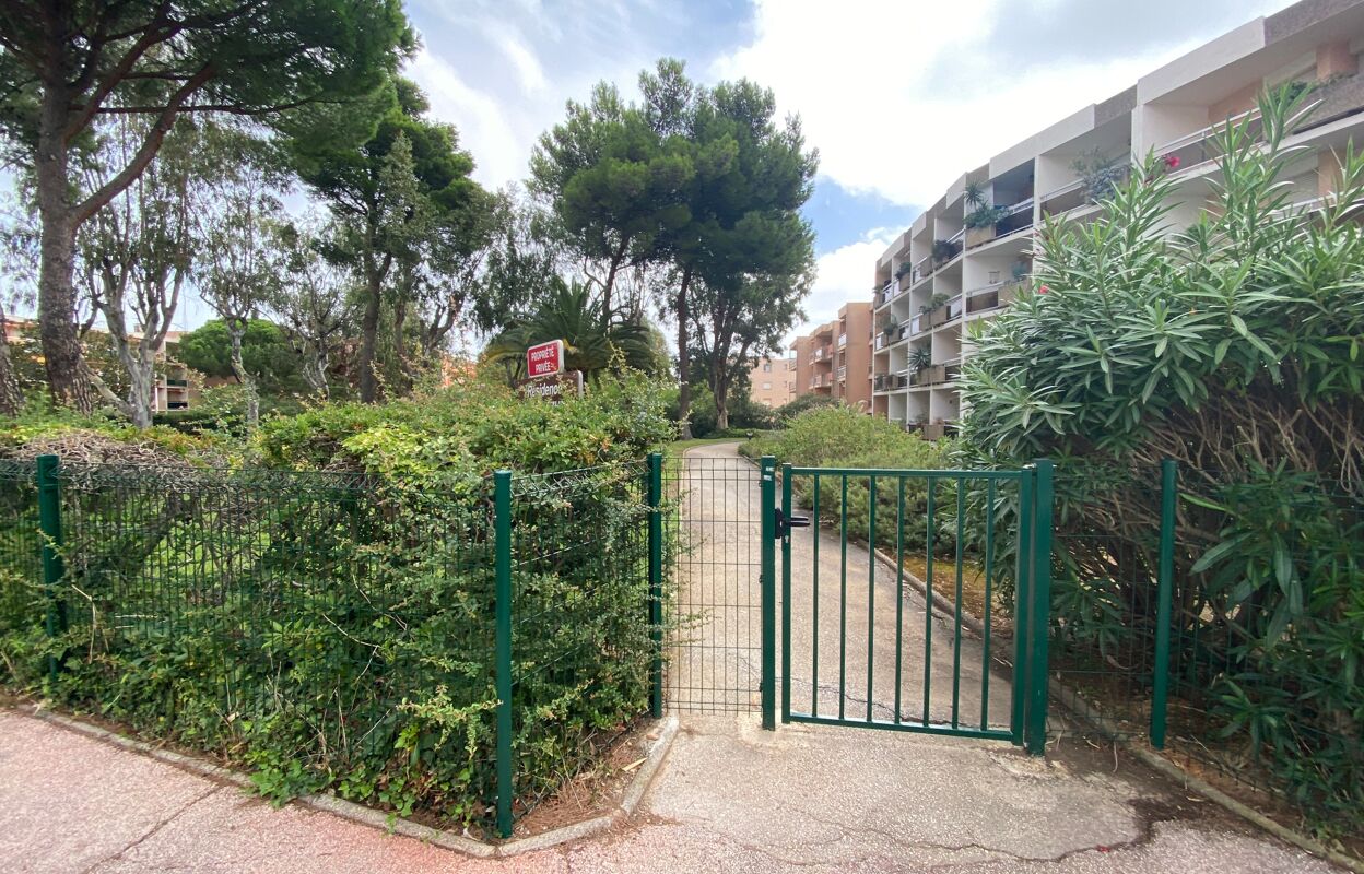 appartement 1 pièces 23 m2 à vendre à Bormes-les-Mimosas (83230)