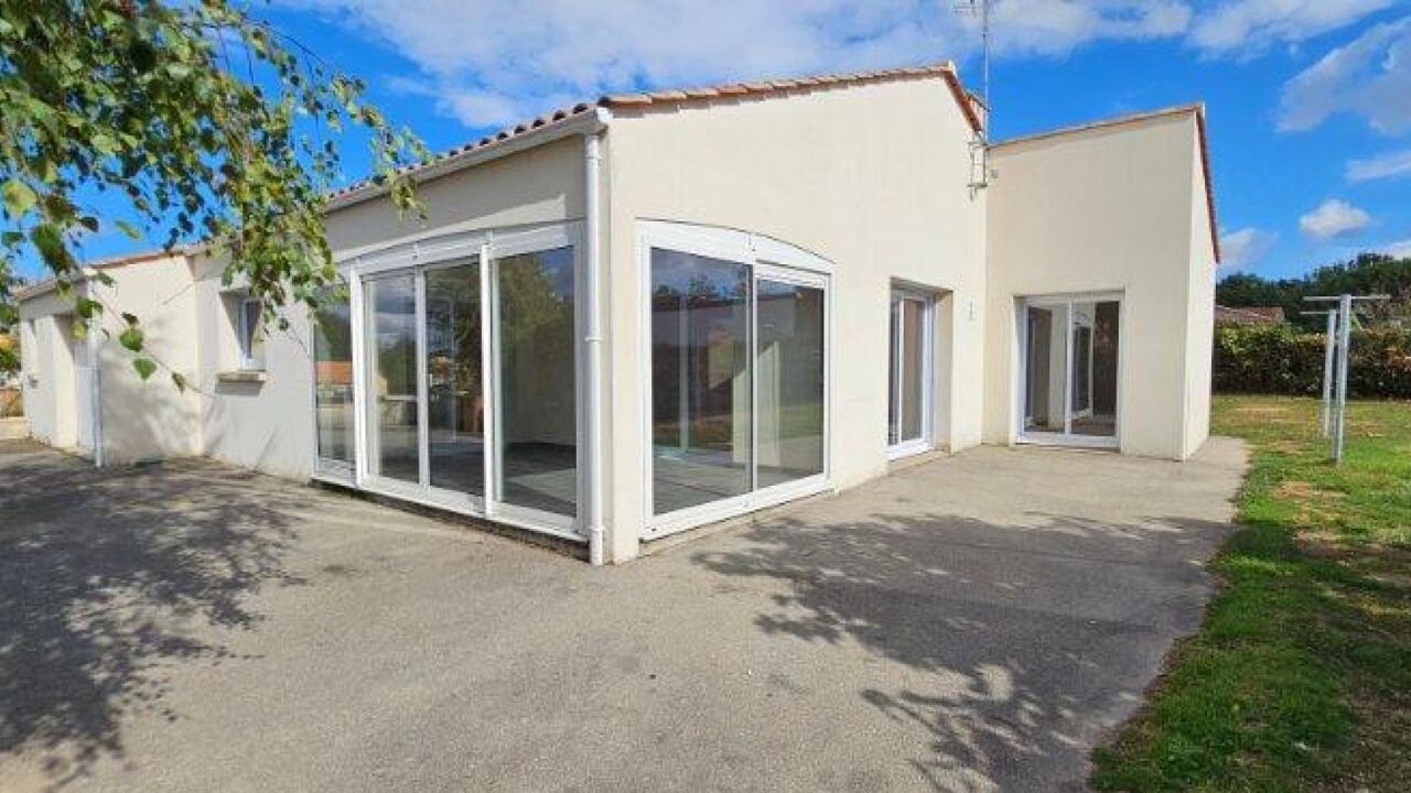 maison 4 pièces 96 m2 à vendre à Avrillé (85440)