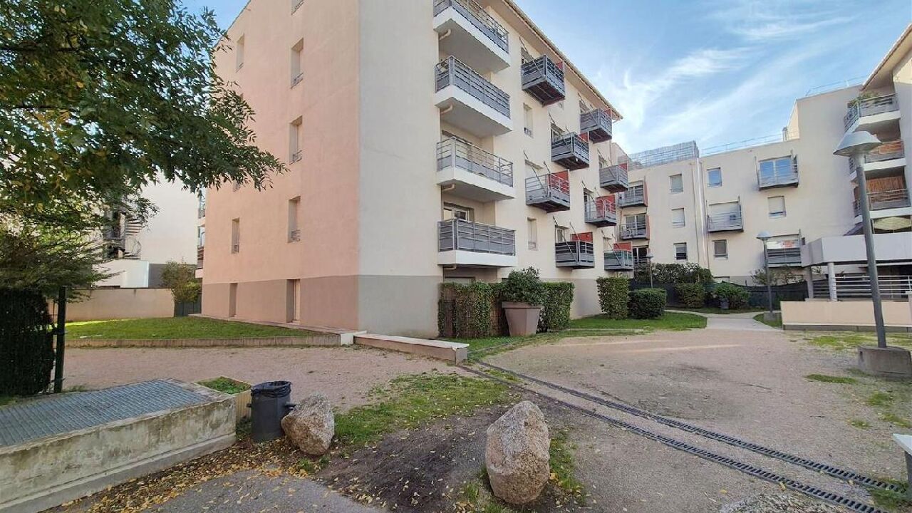 appartement 3 pièces 55 m2 à vendre à Pierre-Bénite (69310)