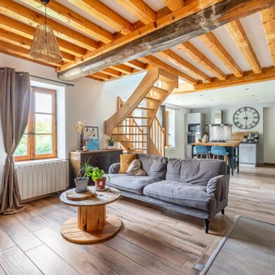 Appartement 4 pièces 275000 €