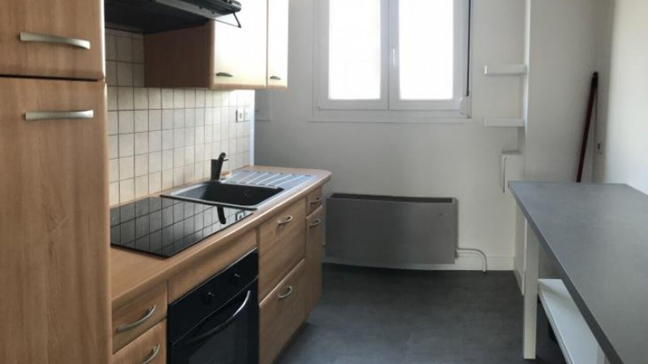 appartement 3 pièces 58 m2 à louer à Saint-Clément (89100)