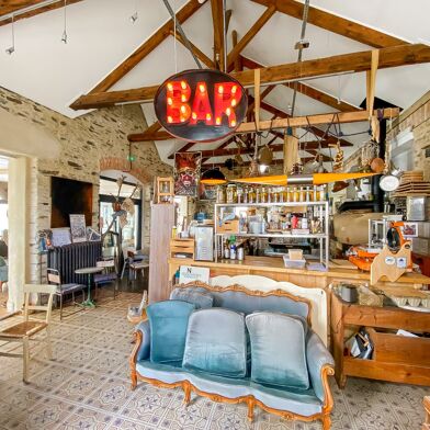 Commerce  850000 €