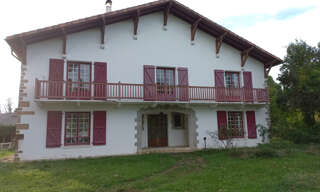 Maison 12 Pièces 350 m² à vendre à Saint-Palais (64120)