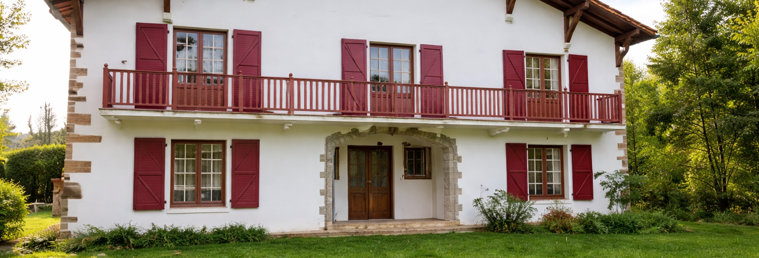 Maison 12 Pièces 350 m² à vendre à Saint-Palais (64120)