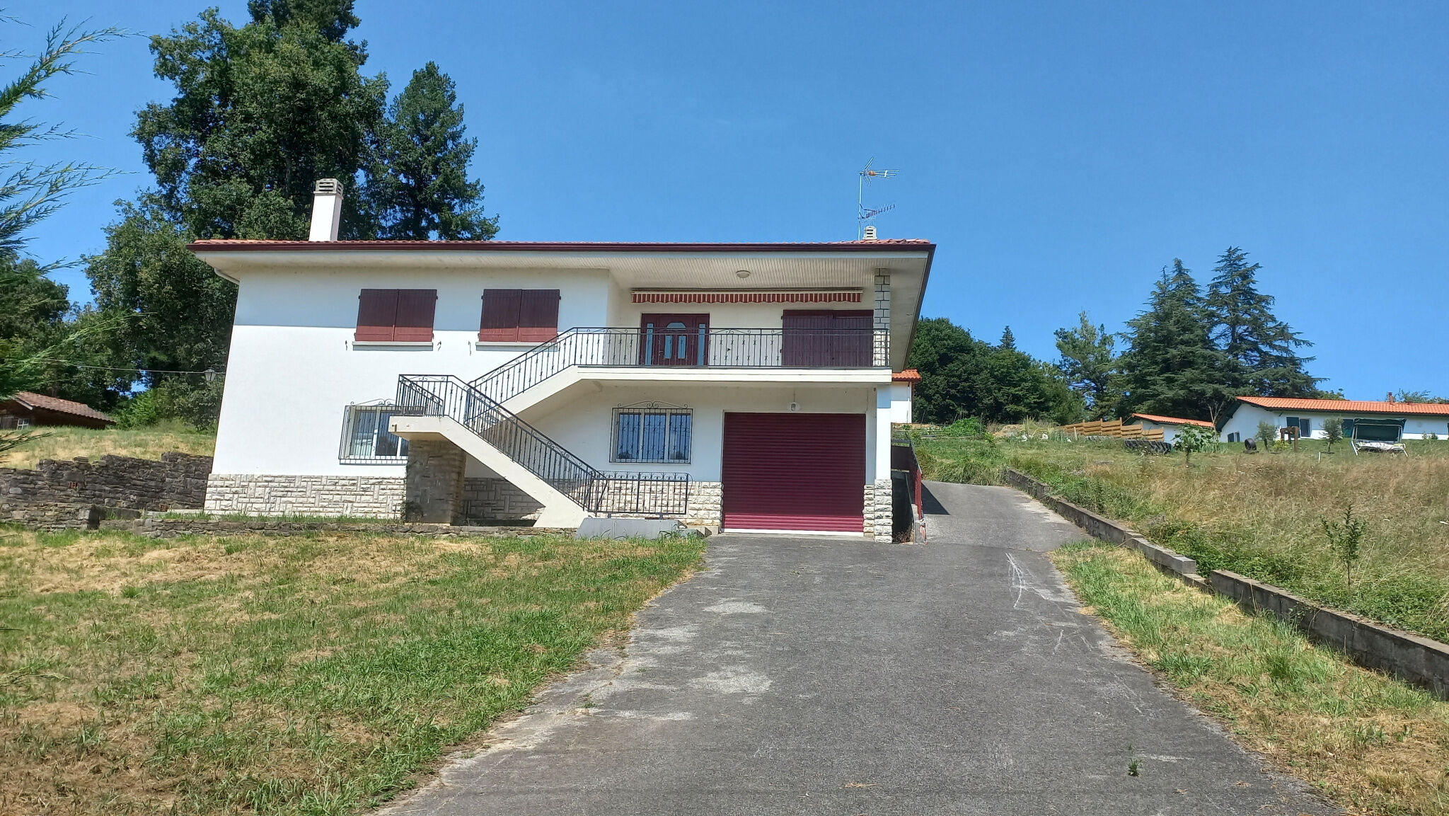 Villa / Maison  T6 à vendre Amendeuix-Oneix 64120