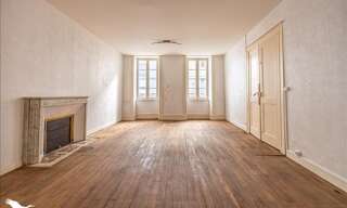 Immeuble   m² à vendre à Surgères (17700)