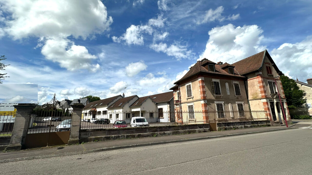 divers 6 pièces 1000 m2 à vendre à Luxeuil-les-Bains (70300)