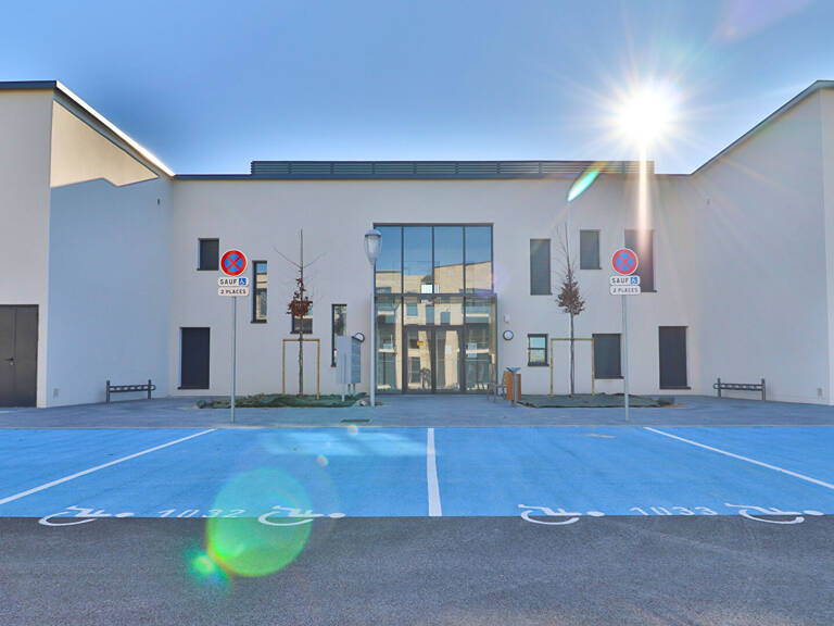 Local professionnel Fagnieres 1 pièce 28 m2 — photo 1