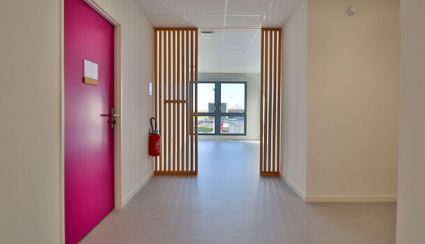 Local commercial 1 pièces  à louer Fagnières 51510