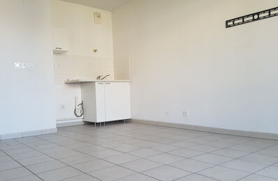 location appartement 495 € CC /mois à proximité de Gardanne (13120)