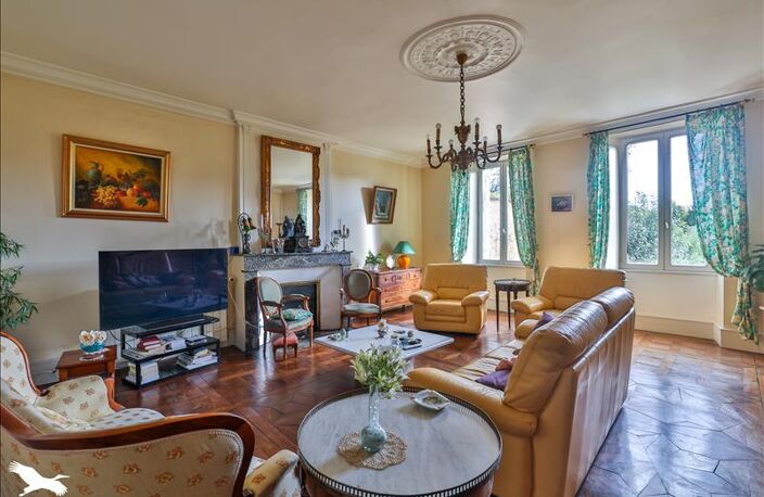 Maison en pierre de 13 pièces principales — photo 2