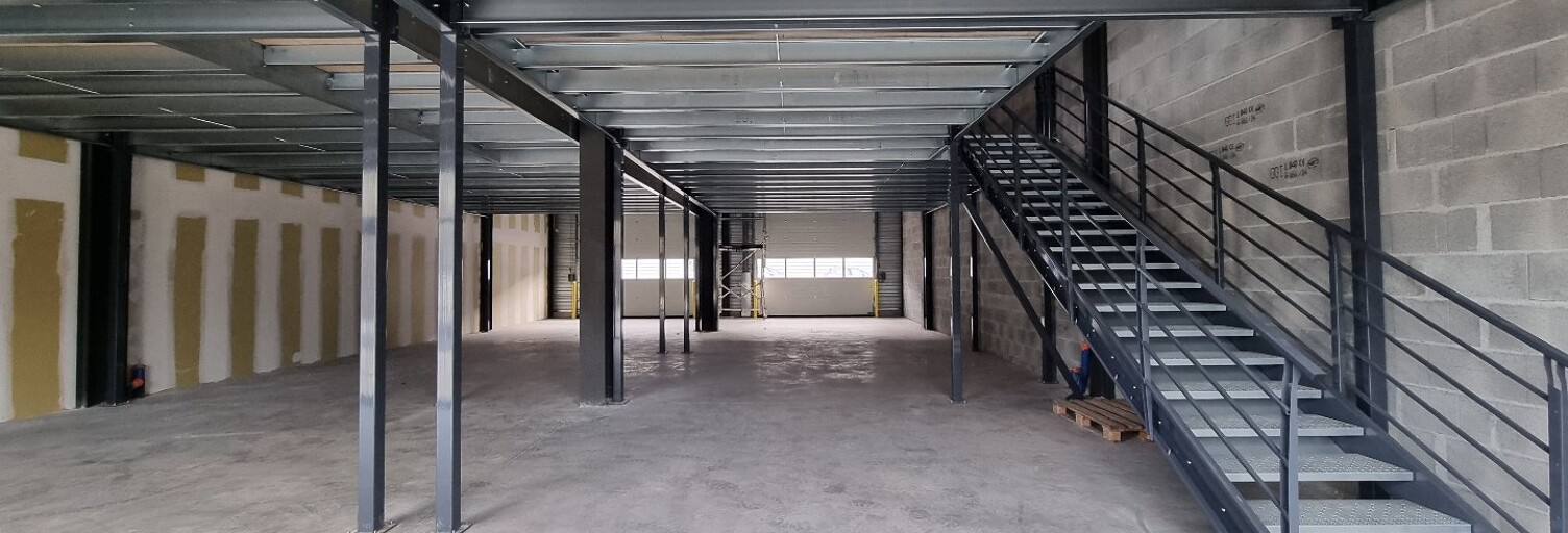 Commerce  444 m² à louer à Méry (73420)