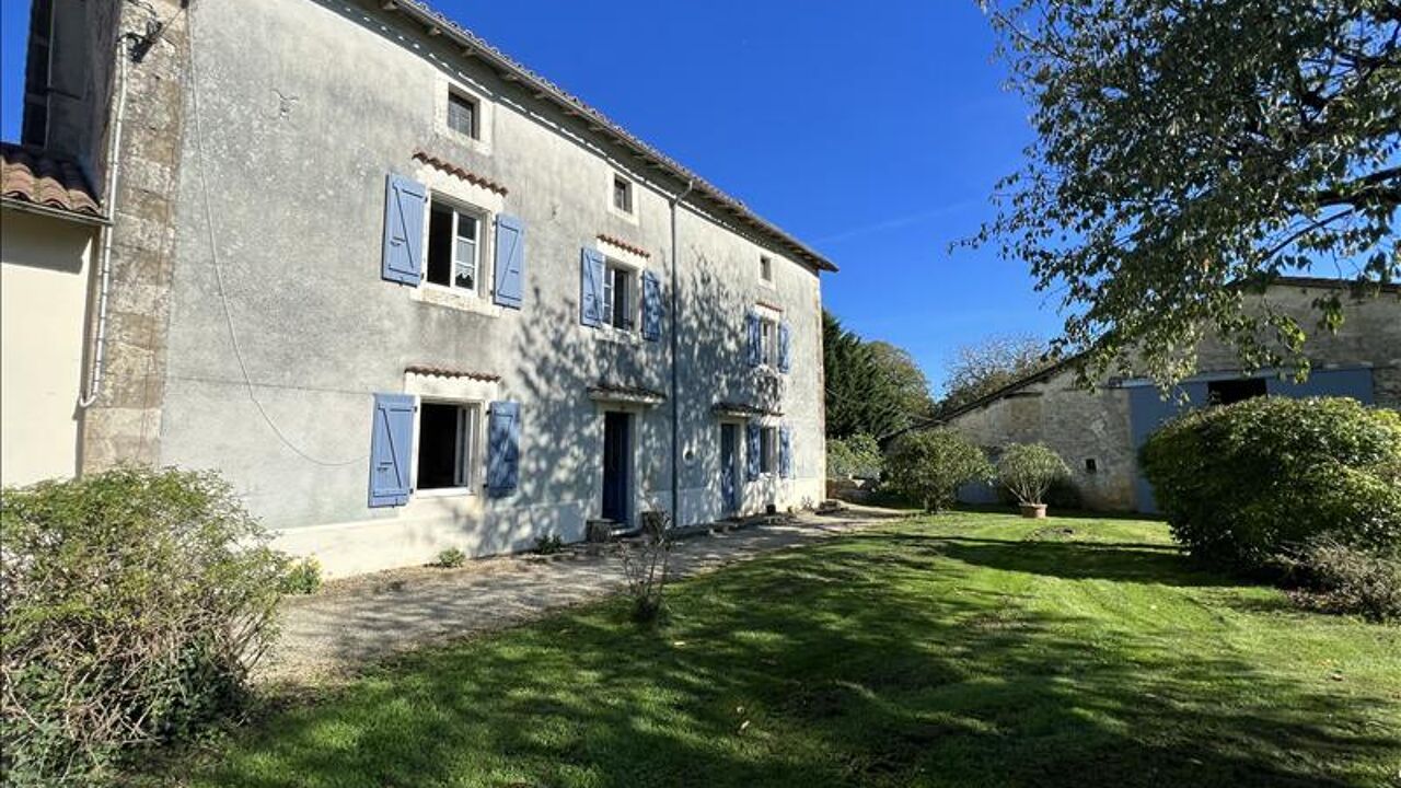 maison 6 pièces 197 m2 à vendre à Loubillé (79110)