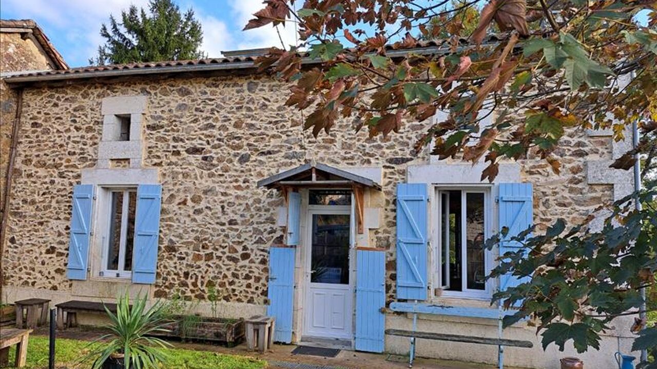 maison 3 pièces 85 m2 à vendre à Écuras (16220)